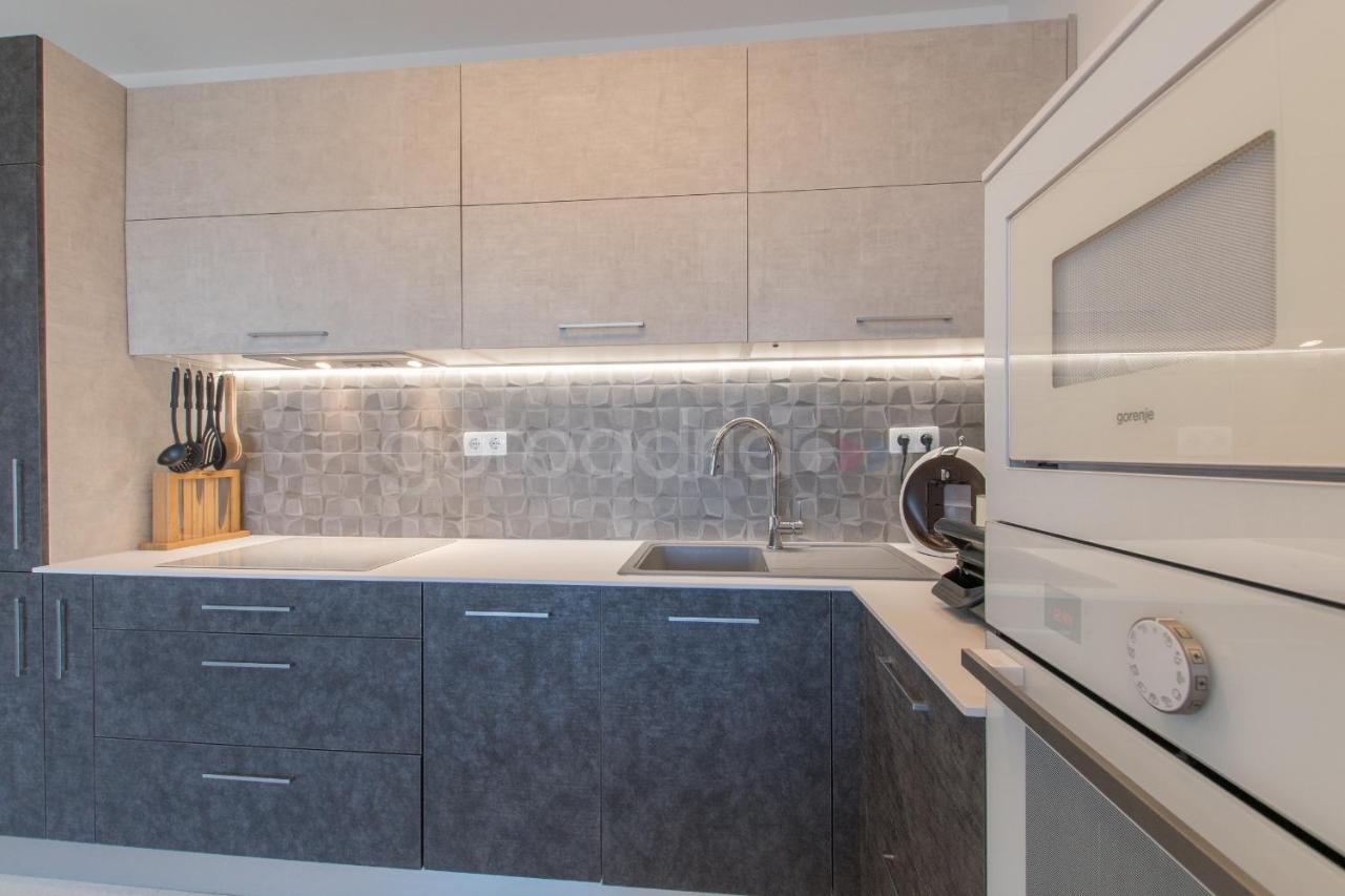 Luxury Sea View Apt Padi Via Mare Макарска Екстериор снимка